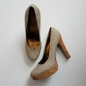 Nine West Ample Natural Pump